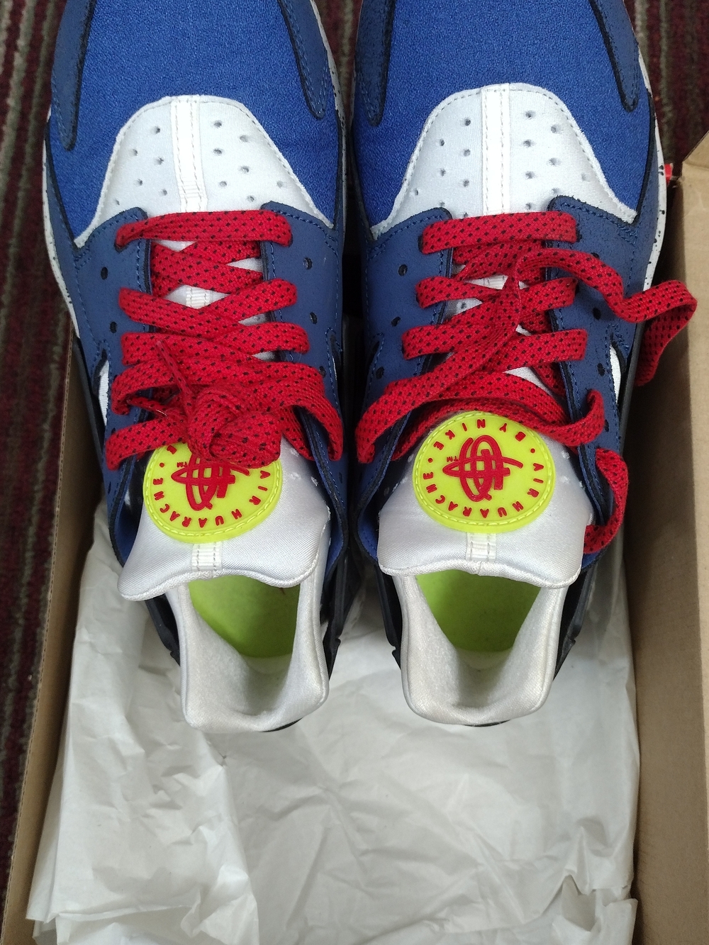 Nike Blue White Red Low-Top Sneakers with Neon Yellow Accents - Picture 4 of 5